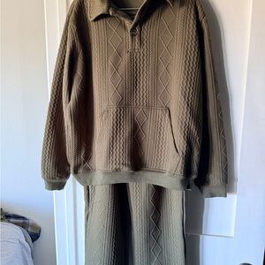 Maison Article Women’s Textured Lounge Set - Olive Green - M